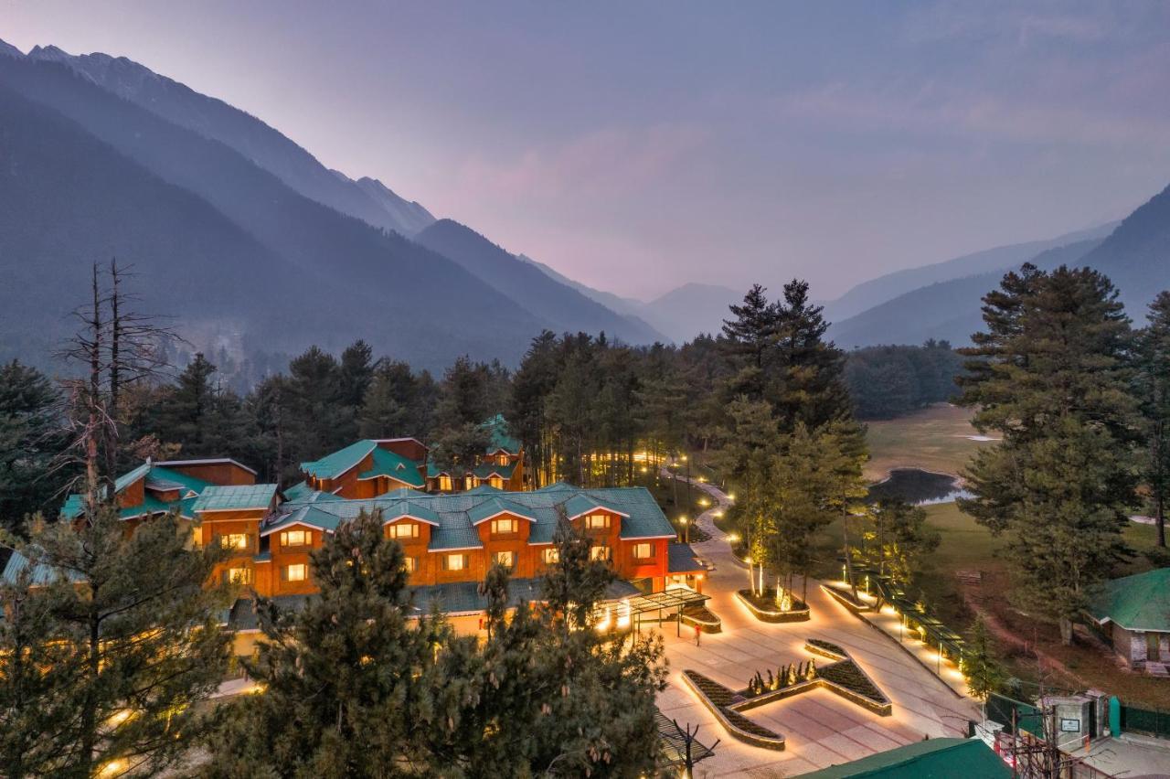 Radisson Golf Resort Пахалгам Экстерьер фото